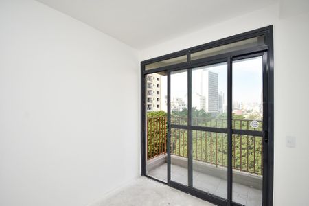 Studio à venda com 28m², 1 quarto e sem vaga Studio à venda com 28m², 1 quarto e sem vagaSala