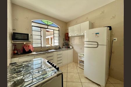 Casa à venda com 380m², 3 quartos e 10 vagas