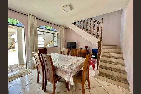 Casa à venda com 380m², 3 quartos e 10 vagas