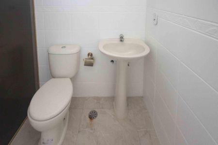 Apartamento para alugar com 64m², 2 quartos e 1 vaga Apartamento para alugar com 64m², 2 quartos e 1 vagaBanheiro