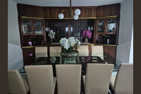 Casa à venda com 3 quartos, 277m² em Planalto Paulista, São Paulo