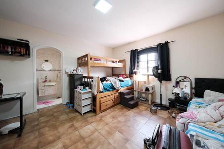 Suíte de casa à venda com 6 quartos, 330m² em Jardim Coimbra, São Paulo