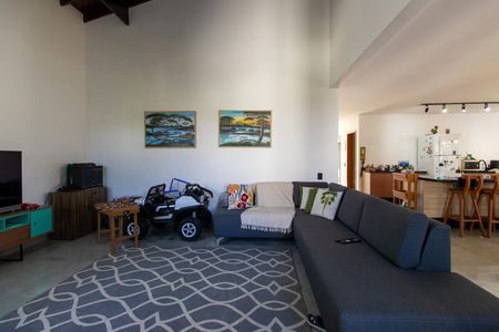 Casa para alugar com 300m², 4 quartos e 3 vagas Casa para alugar com 300m², 4 quartos e 3 vagasSala