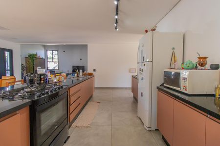 Casa para alugar com 300m², 4 quartos e 3 vagas Casa para alugar com 300m², 4 quartos e 3 vagasCozinha