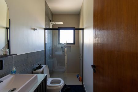 Casa para alugar com 300m², 4 quartos e 3 vagas Casa para alugar com 300m², 4 quartos e 3 vagasBanheiro da Suíte 2
