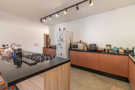 Casa para alugar com 300m², 4 quartos e 3 vagas Casa para alugar com 300m², 4 quartos e 3 vagasCozinha