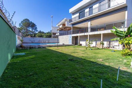 Casa para alugar com 300m², 4 quartos e 3 vagas Casa para alugar com 300m², 4 quartos e 3 vagasArea da piscina