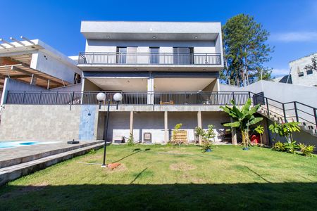 Casa para alugar com 300m², 4 quartos e 3 vagas Casa para alugar com 300m², 4 quartos e 3 vagasFachada