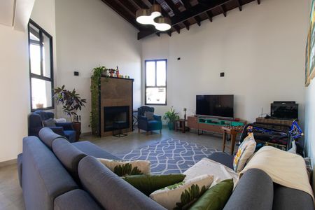 Casa para alugar com 300m², 4 quartos e 3 vagas Casa para alugar com 300m², 4 quartos e 3 vagasSala