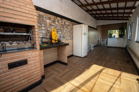 Casa para alugar com 250m², 2 quartos e 3 vagas Casa para alugar com 250m², 2 quartos e 3 vagasÁrea comum - Churrasqueira