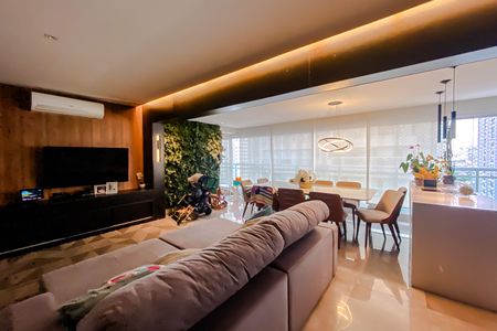 Apartamento à venda com 145m², 4 quartos e 2 vagas Apartamento à venda com 145m², 4 quartos e 2 vagasSala