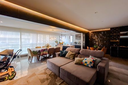 Apartamento à venda com 145m², 4 quartos e 2 vagas Apartamento à venda com 145m², 4 quartos e 2 vagasSala