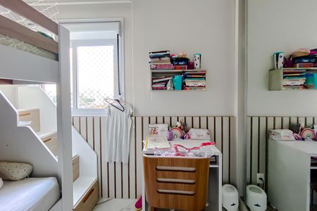 Apartamento à venda com 145m², 4 quartos e 2 vagas Apartamento à venda com 145m², 4 quartos e 2 vagasQuarto 3 - Suíte