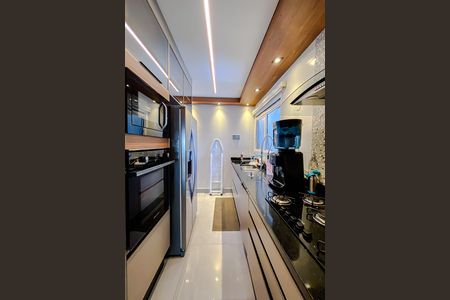 Apartamento à venda com 145m², 4 quartos e 2 vagas Apartamento à venda com 145m², 4 quartos e 2 vagasCozinha