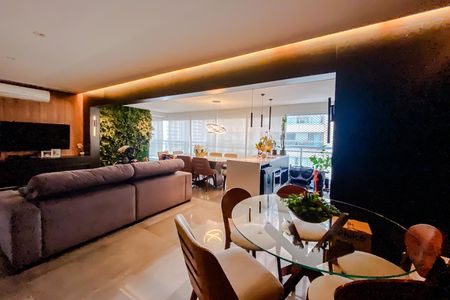 Sala de apartamento à venda com 4 quartos, 145m² em Barra Funda, São Paulo