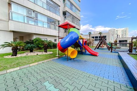 Apartamento à venda com 145m², 4 quartos e 2 vagas Apartamento à venda com 145m², 4 quartos e 2 vagasÁrea comum - Playground