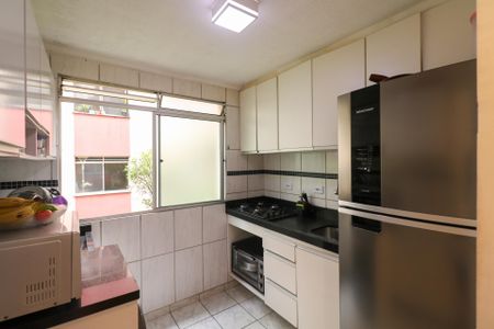 Apartamento à venda com 33m², 2 quartos e 1 vaga Apartamento à venda com 33m², 2 quartos e 1 vagaCozinha e Área de Serviço