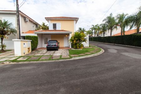 Casa de condomínio para alugar com 160m², 3 quartos e 2 vagas Casa de condomínio para alugar com 160m², 3 quartos e 2 vagasFACHADA