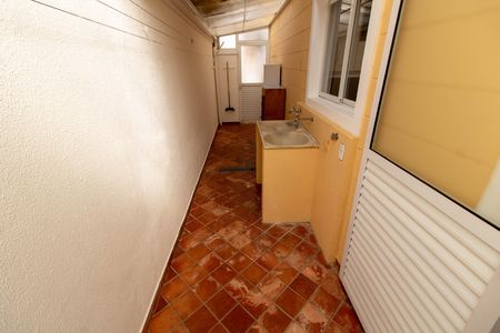 Casa de condomínio para alugar com 160m², 3 quartos e 2 vagas Casa de condomínio para alugar com 160m², 3 quartos e 2 vagasÁREA DE SERVIÇO