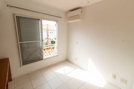 Casa de condomínio para alugar com 160m², 3 quartos e 2 vagas Casa de condomínio para alugar com 160m², 3 quartos e 2 vagasSUITE