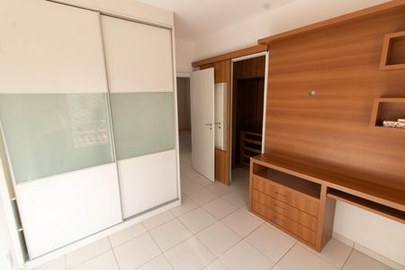 Casa de condomínio para alugar com 160m², 3 quartos e 2 vagas Casa de condomínio para alugar com 160m², 3 quartos e 2 vagasSUITE