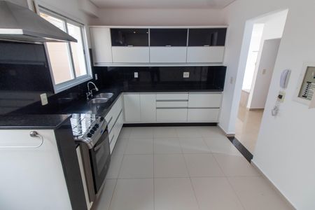 Casa de condomínio para alugar com 160m², 3 quartos e 2 vagas Casa de condomínio para alugar com 160m², 3 quartos e 2 vagasCOZINHA