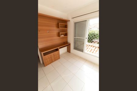 Casa de condomínio para alugar com 160m², 3 quartos e 2 vagas Casa de condomínio para alugar com 160m², 3 quartos e 2 vagasSUITE