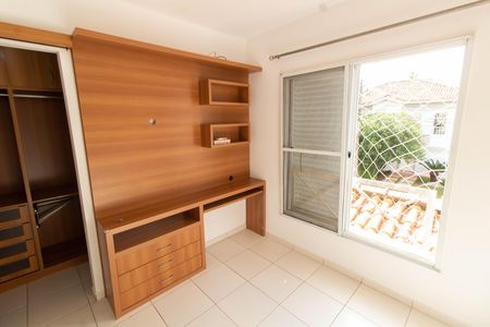 Casa de condomínio para alugar com 160m², 3 quartos e 2 vagas Casa de condomínio para alugar com 160m², 3 quartos e 2 vagasSUITE