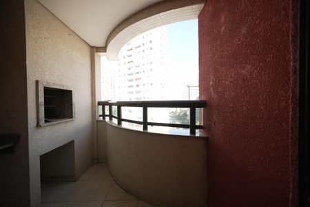Apartamento para alugar com 68m², 2 quartos e 1 vagaVaranda
