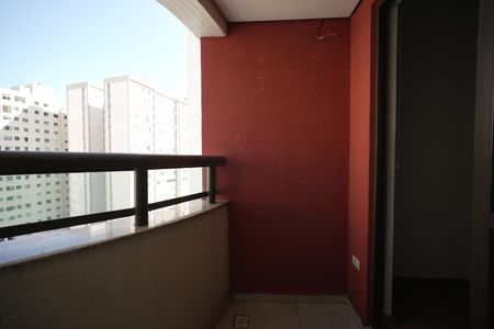 Apartamento para alugar com 68m², 2 quartos e 1 vagaVaranda