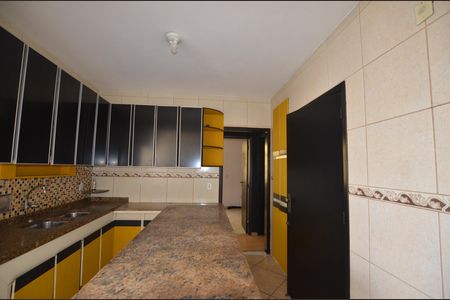Apartamento para alugar com 177m², 2 quartos e 1 vagaCozinha