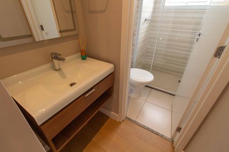 Studio para alugar com 40m², 1 quarto e 1 vaga Studio para alugar com 40m², 1 quarto e 1 vagaBanheiro