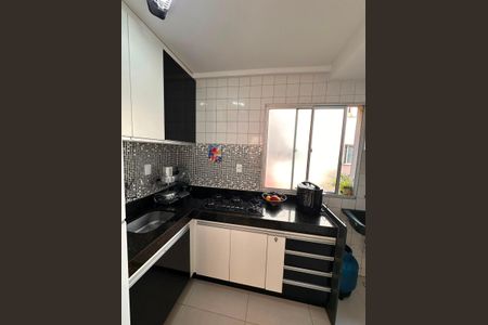 Cozinha de apartamento à venda com 2 quartos, 55m² em Vera Cruz, Belo Horizonte