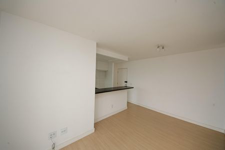 Apartamento para alugar com 2 quartos, 65m² em Vila Paulo Silas, São Paulo