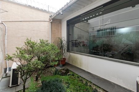 Casa à venda com 284m², 4 quartos e 4 vagas Casa à venda com 284m², 4 quartos e 4 vagasJardim de Inverno