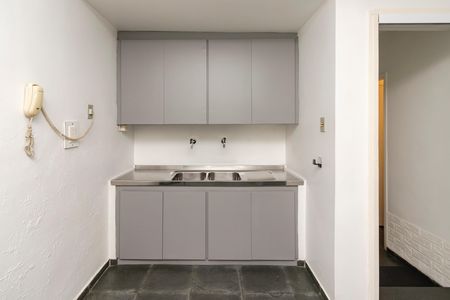 Casa à venda com 284m², 4 quartos e 4 vagas Casa à venda com 284m², 4 quartos e 4 vagasCozinha