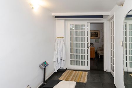 Casa à venda com 284m², 4 quartos e 4 vagas Casa à venda com 284m², 4 quartos e 4 vagasQuarto 2