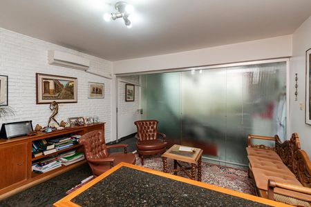 Casa à venda com 284m², 4 quartos e 4 vagas Casa à venda com 284m², 4 quartos e 4 vagasSala 3