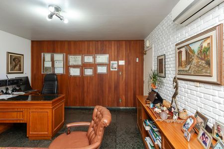 Casa à venda com 284m², 4 quartos e 4 vagas Casa à venda com 284m², 4 quartos e 4 vagasSala 3
