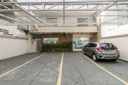 Casa à venda com 284m², 4 quartos e 4 vagas Casa à venda com 284m², 4 quartos e 4 vagasGaragem