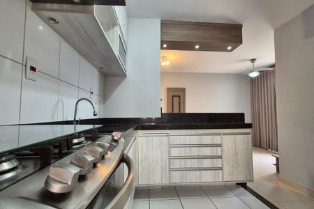 Apartamento para alugar com 57m², 2 quartos e 1 vaga Apartamento para alugar com 57m², 2 quartos e 1 vagaCozinha