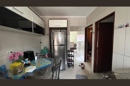 Casa para alugar com 175m², 2 quartos e 2 vagas Casa para alugar com 175m², 2 quartos e 2 vagasCozinha