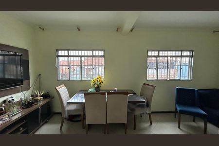 Sala de casa para alugar com 2 quartos, 175m² em Americanópolis, São Paulo