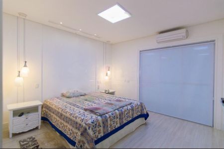 Casa à venda com 5 quartos, 500m² em Jardim Anhanguera, São Paulo