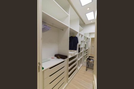 Casa à venda com 5 quartos, 500m² em Jardim Anhanguera, São Paulo