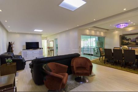 Casa à venda com 5 quartos, 500m² em Jardim Anhanguera, São Paulo