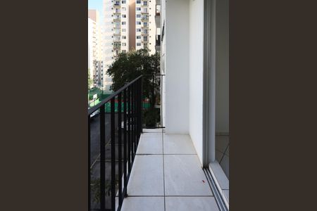 Varanda de apartamento para alugar com 2 quartos, 54m² em Jardim Umarizal, São Paulo