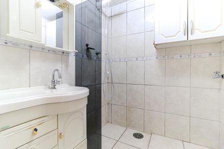 Banheiro de kitnet/studio para alugar com 1 quarto, 37m² em Centro Histórico de São Paulo, São Paulo