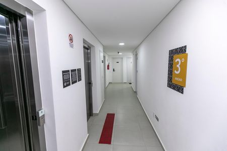 Apartamento para alugar com 73m², 3 quartos e 1 vaga Apartamento para alugar com 73m², 3 quartos e 1 vagaHALL DOS ELEVADORES