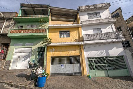Casa para alugar com 40m², 2 quartos e 1 vaga Casa para alugar com 40m², 2 quartos e 1 vagafachada